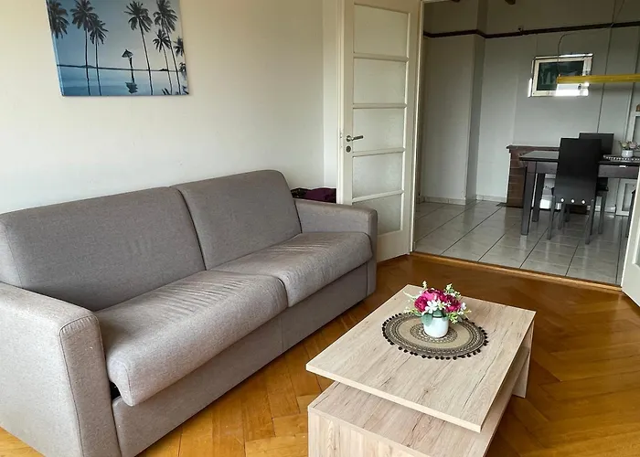 Appartement De 3 Chambres A Coucher